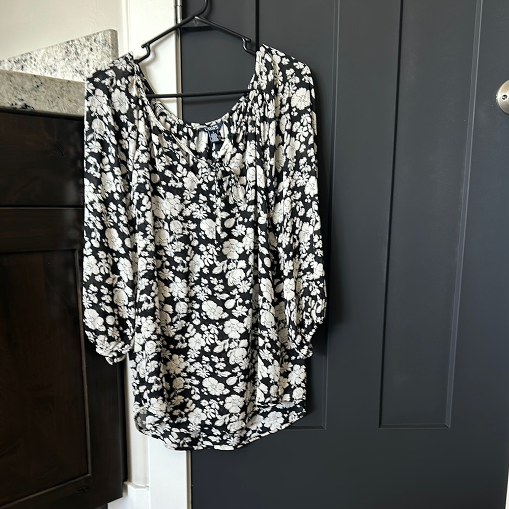 Floral Black and White Women's Top